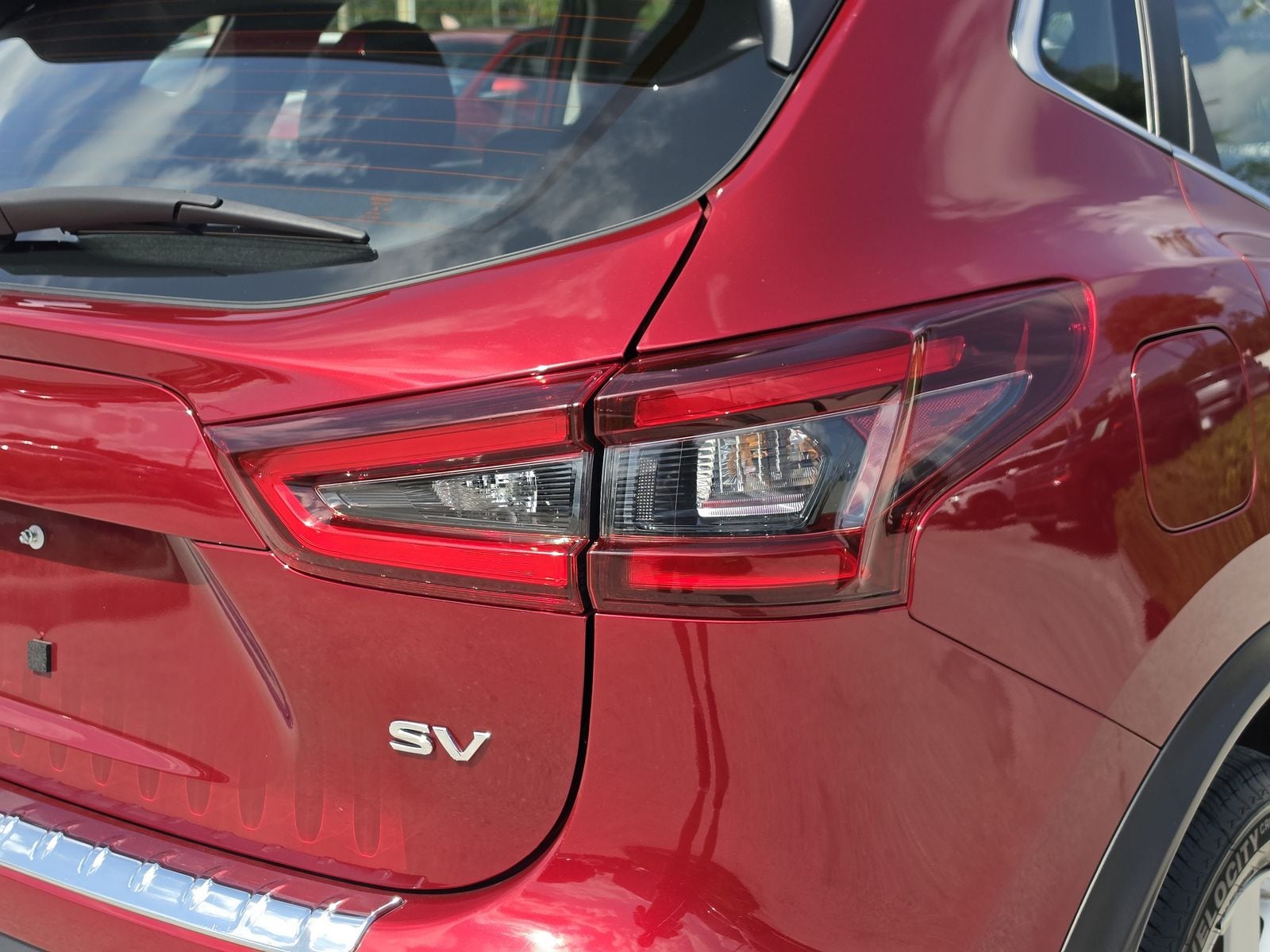 2022 Nissan Rogue Sport SV - Photo 14