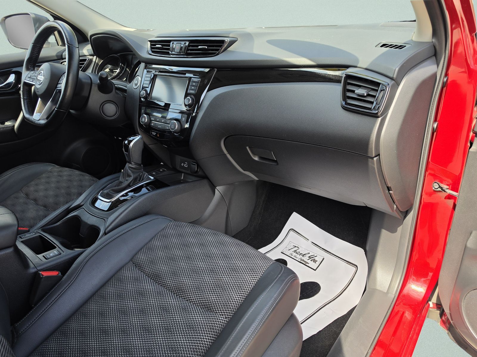 2022 Nissan Rogue Sport SV - Photo 14