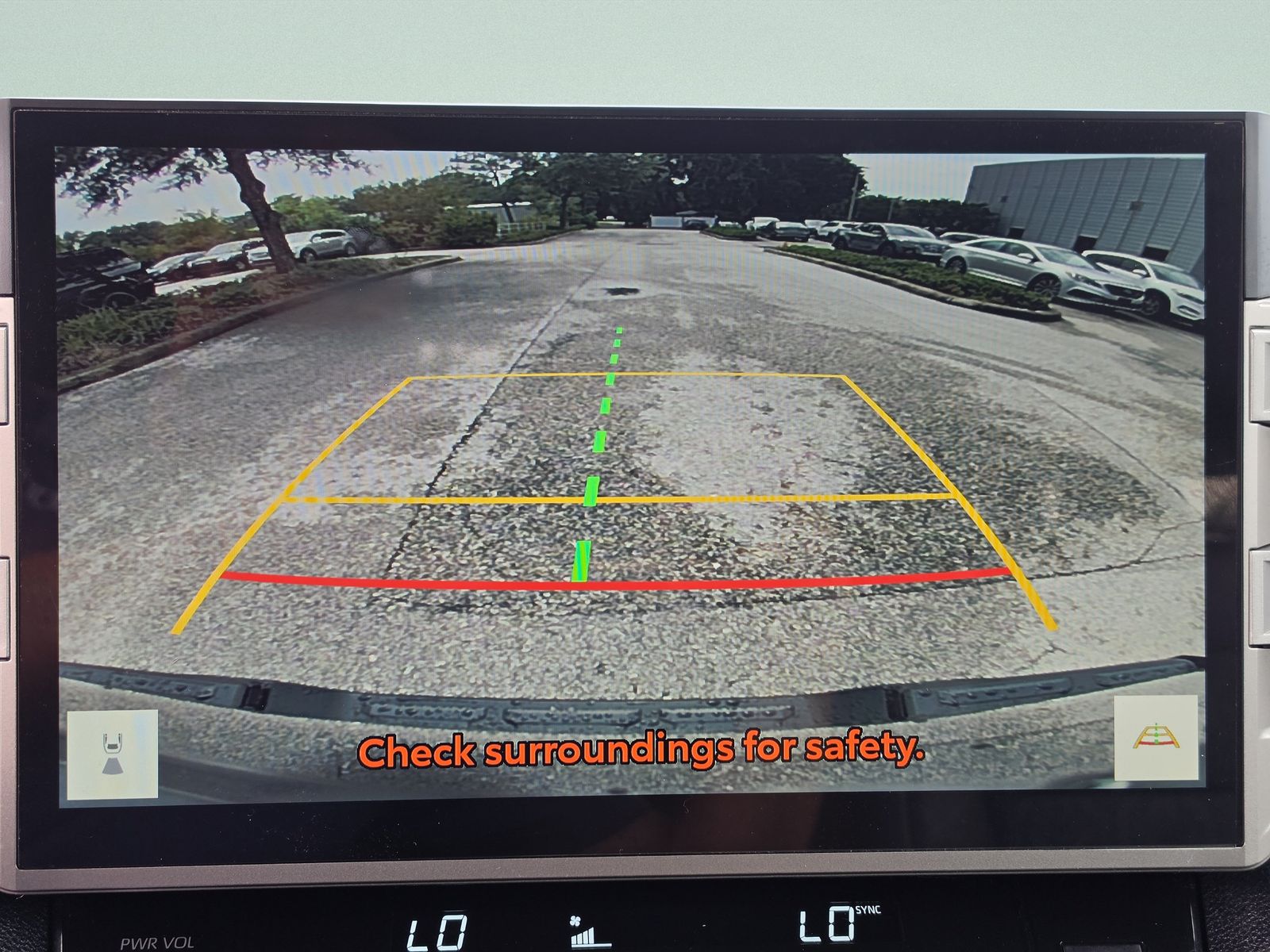 2025 Toyota Tundra SR5 - Photo 24