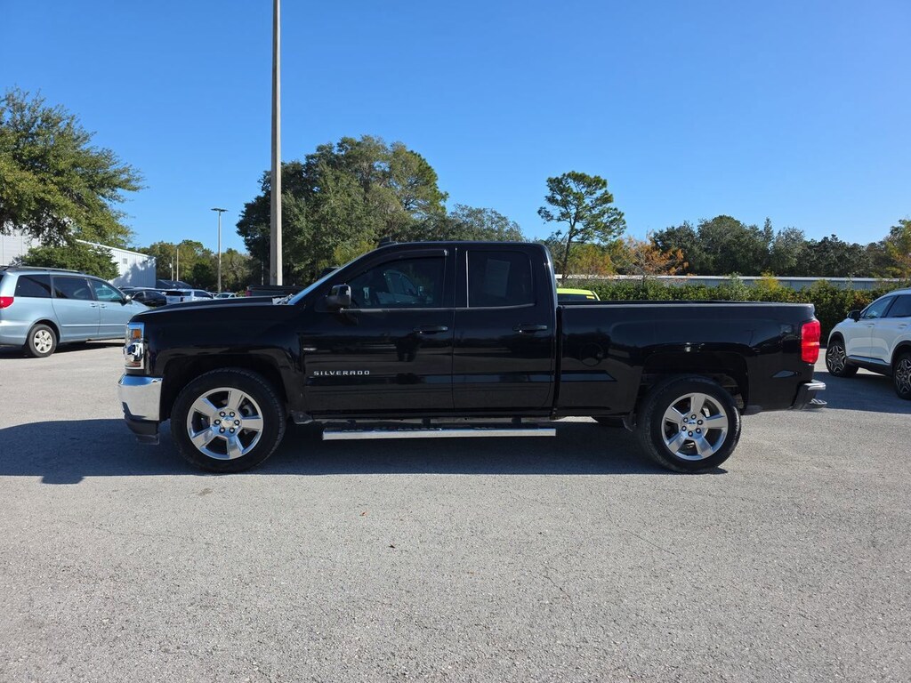 Used 2018 Chevrolet Silverado 1500 LT w/1LT Truck Double Cab