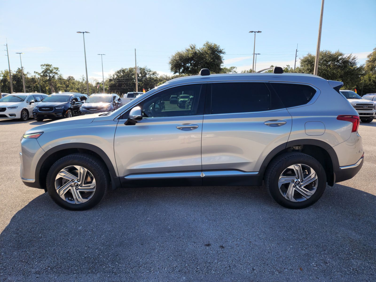 2021 Hyundai Santa Fe SEL Convenience photo 4
