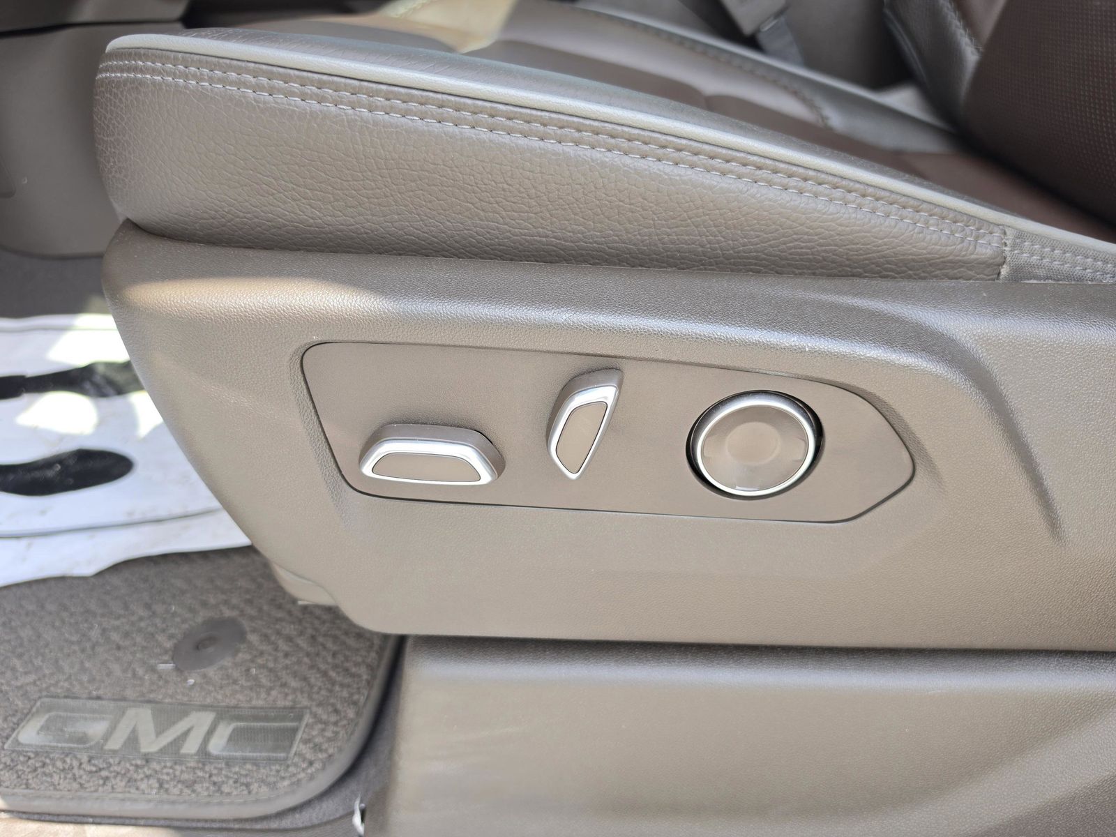 2025 GMC Sierra 2500HD Denali - Photo 22