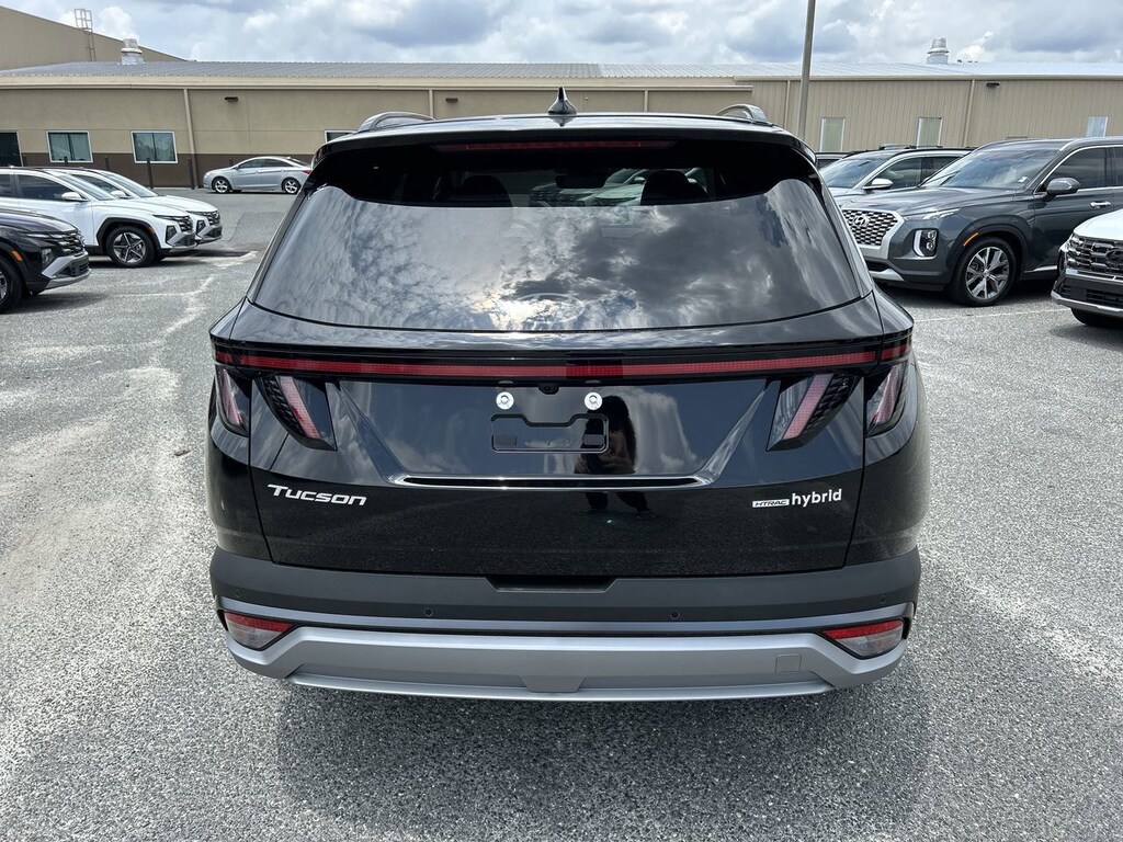 New 2025 Hyundai Tucson Hybrid Limited SUV