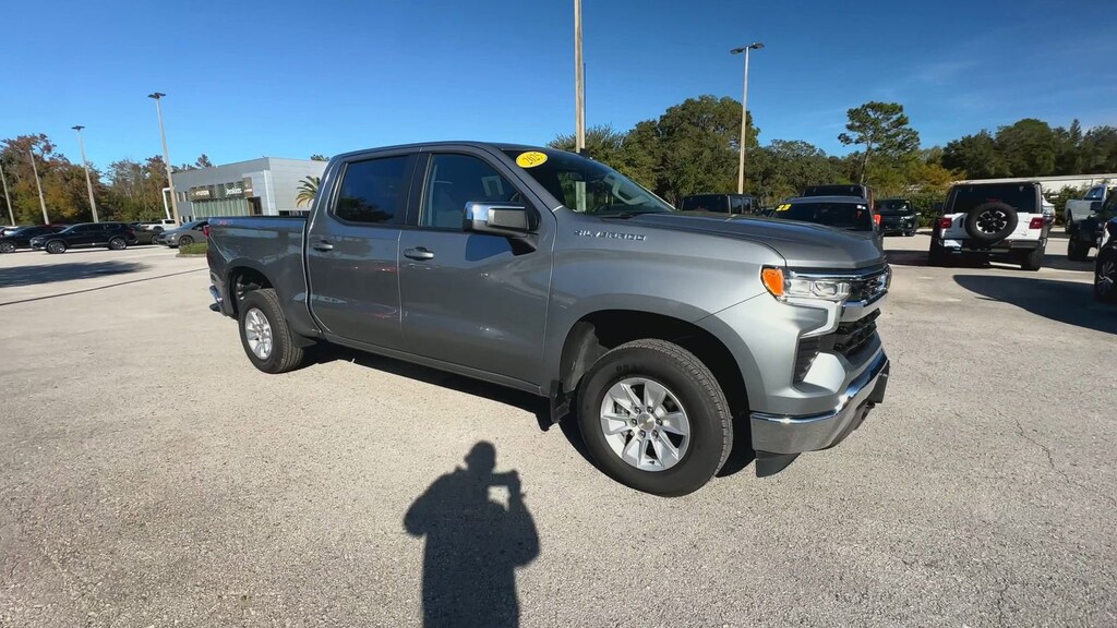Used 2025 Chevrolet Silverado 1500 LT w/1LT Truck Crew Cab