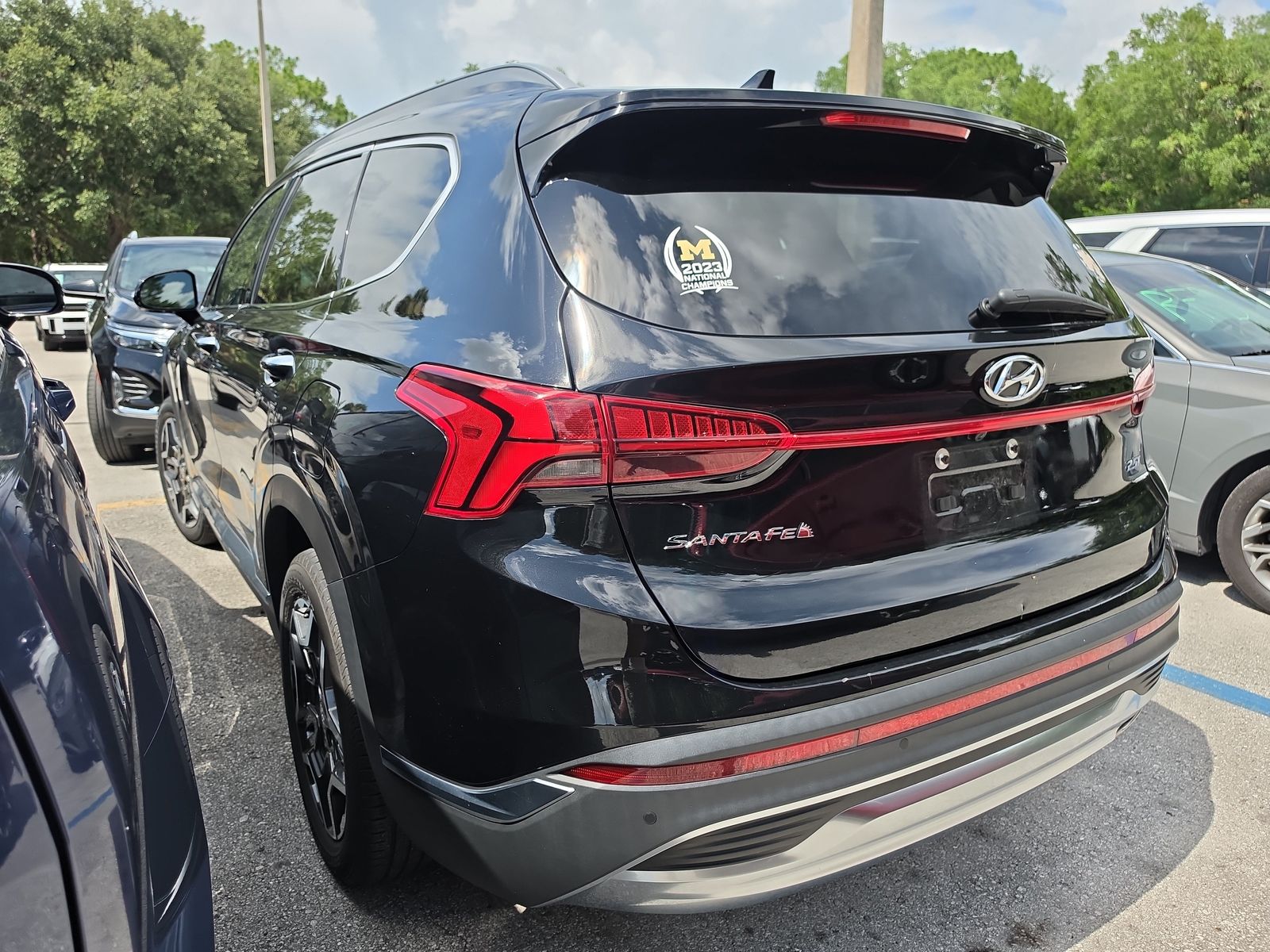 2023 Hyundai Santa Fe Limited - Photo 6