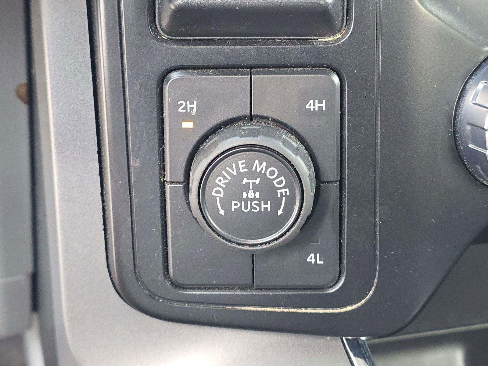 2024 Ford F-150 XLT - Photo 8