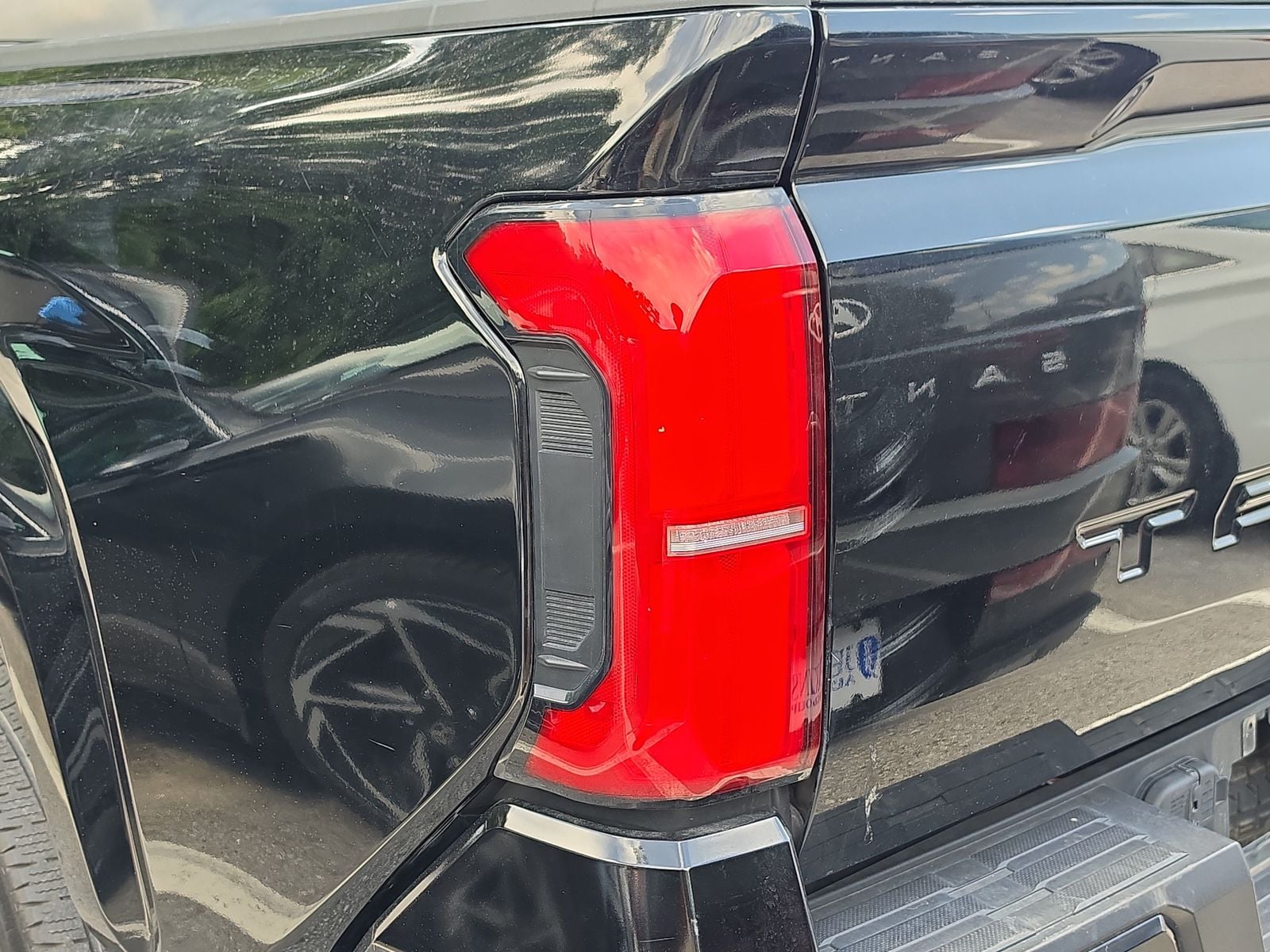 2024 Toyota Tacoma SR5 - Photo 10
