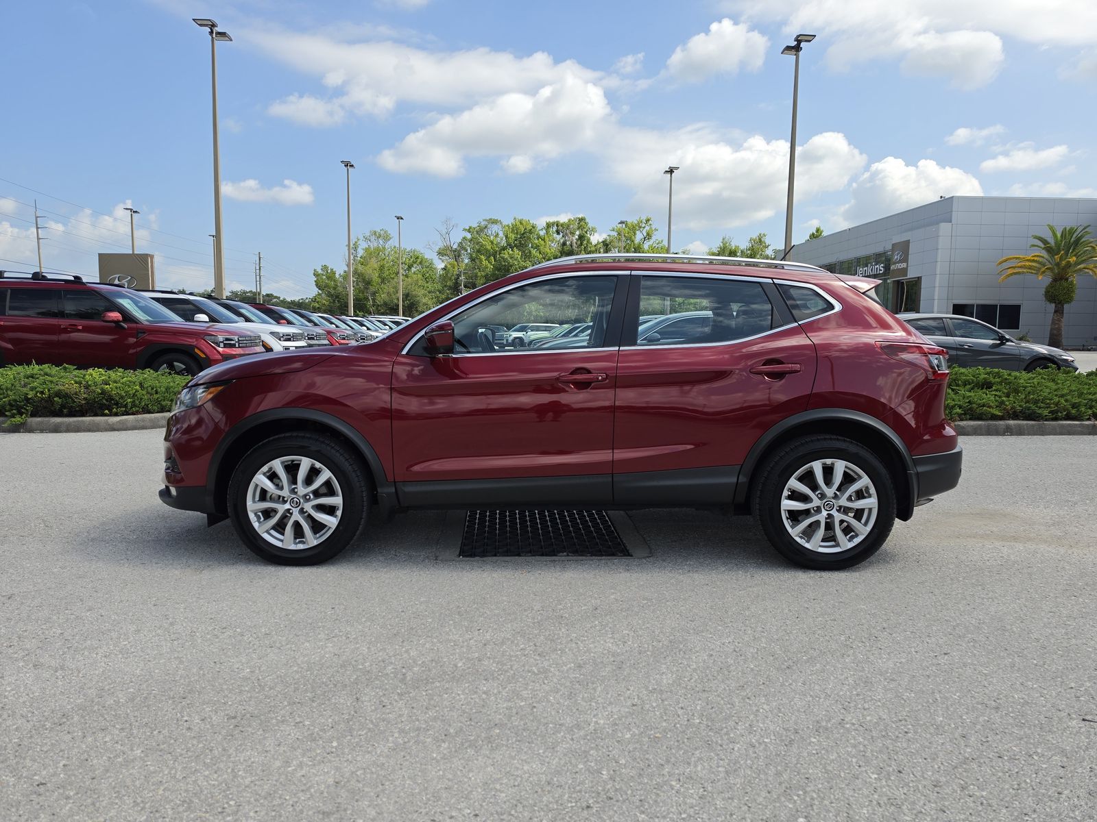 2022 Nissan Rogue Sport SV - Photo 9