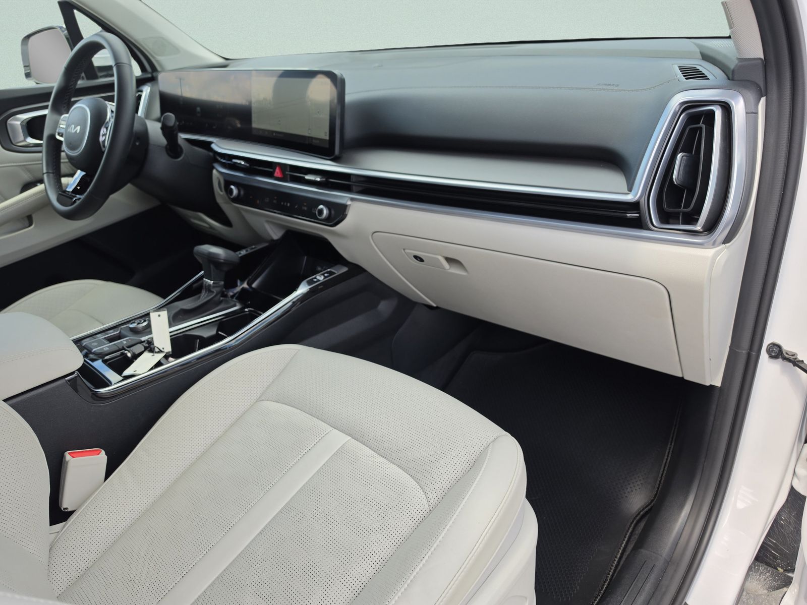 2025 Kia Sorento SX - Photo 17