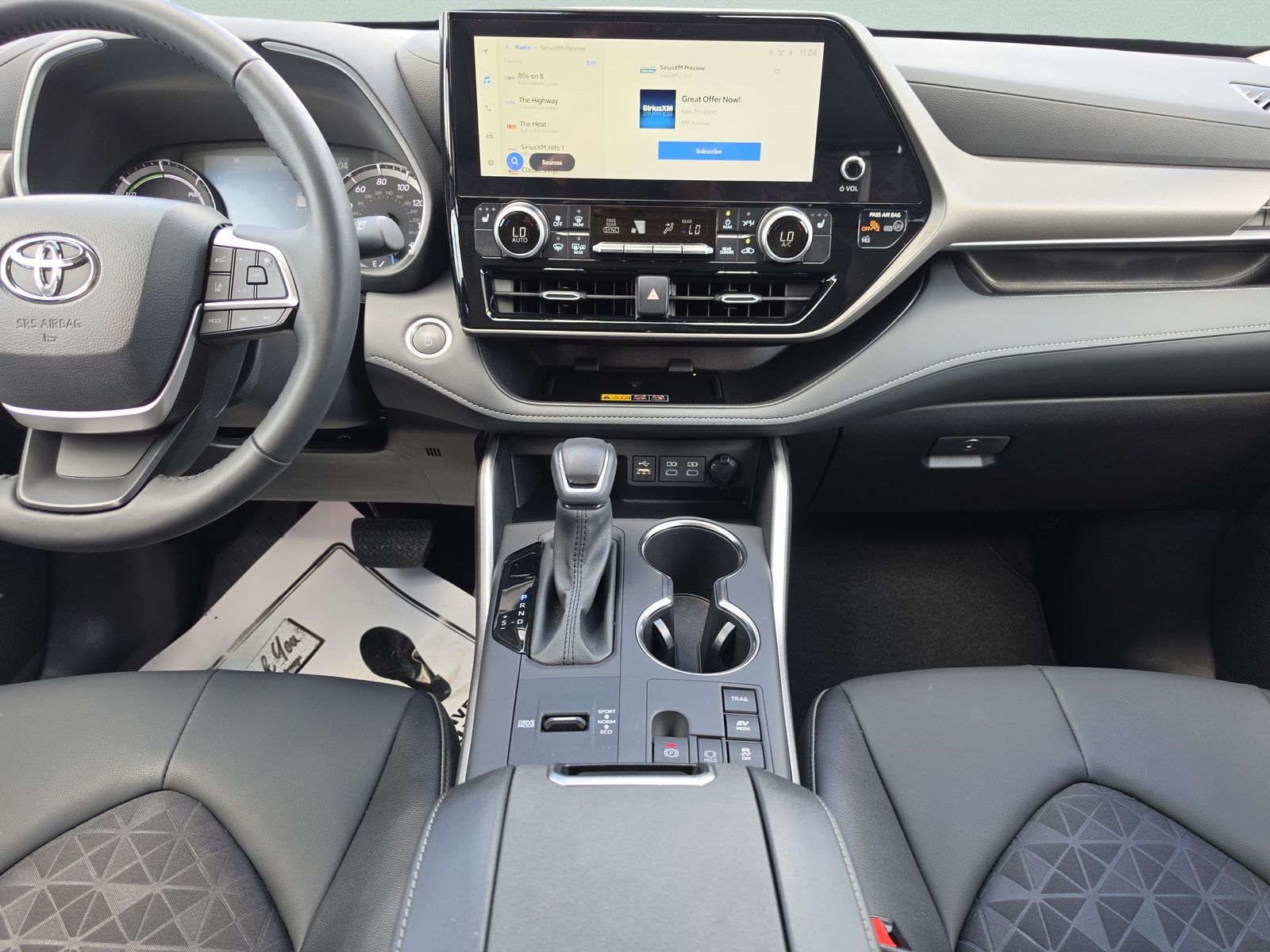 2025 Toyota Highlander XLE Nightshade - Photo 18