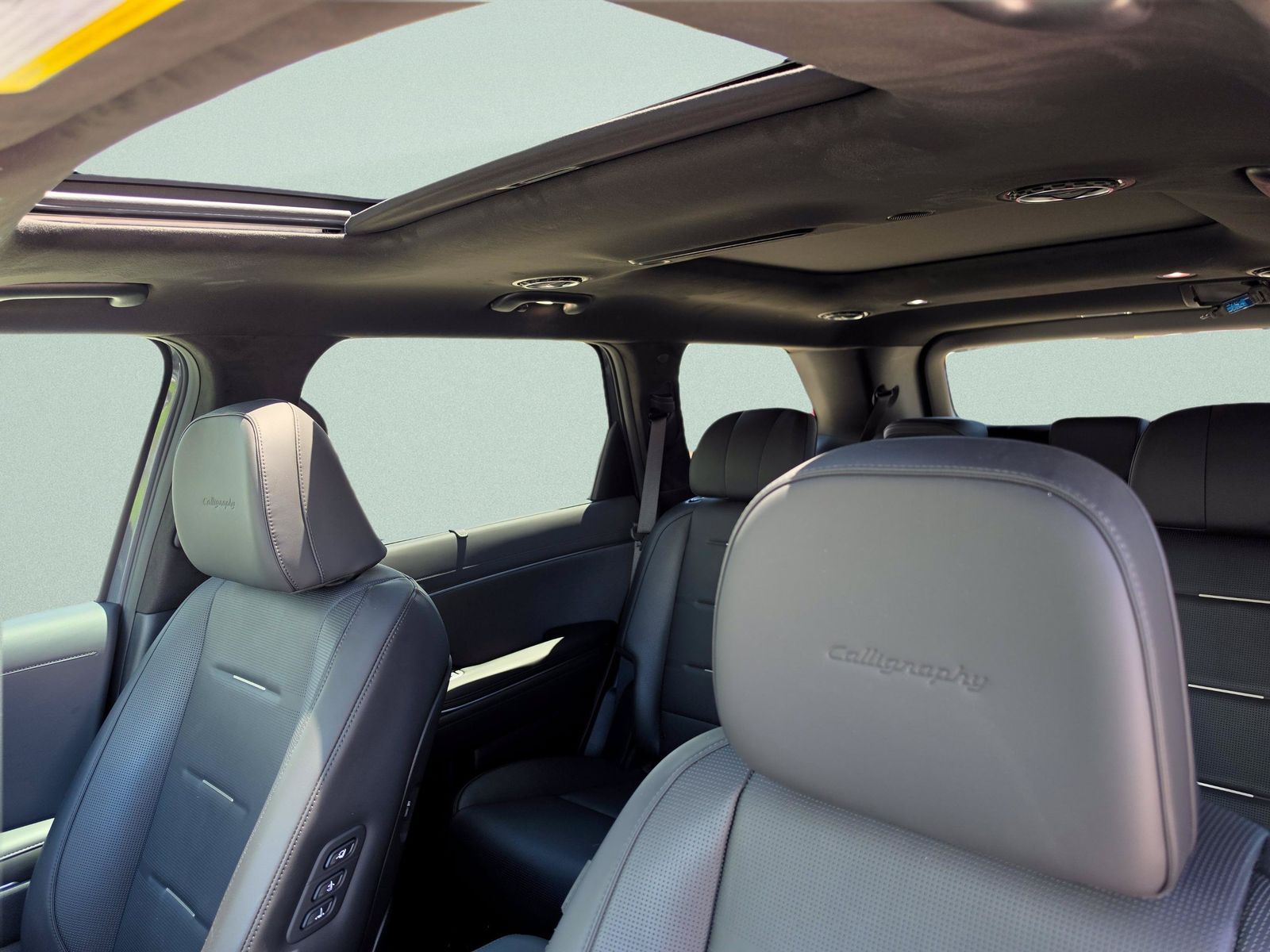 2026 Hyundai Palisade Calligraphy - Photo 25