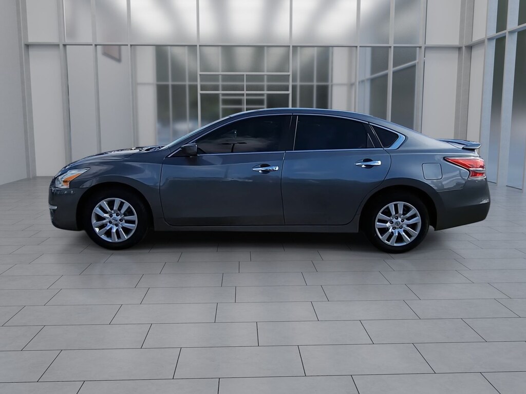 Used 2015 Nissan Altima 2.5 S Sedan