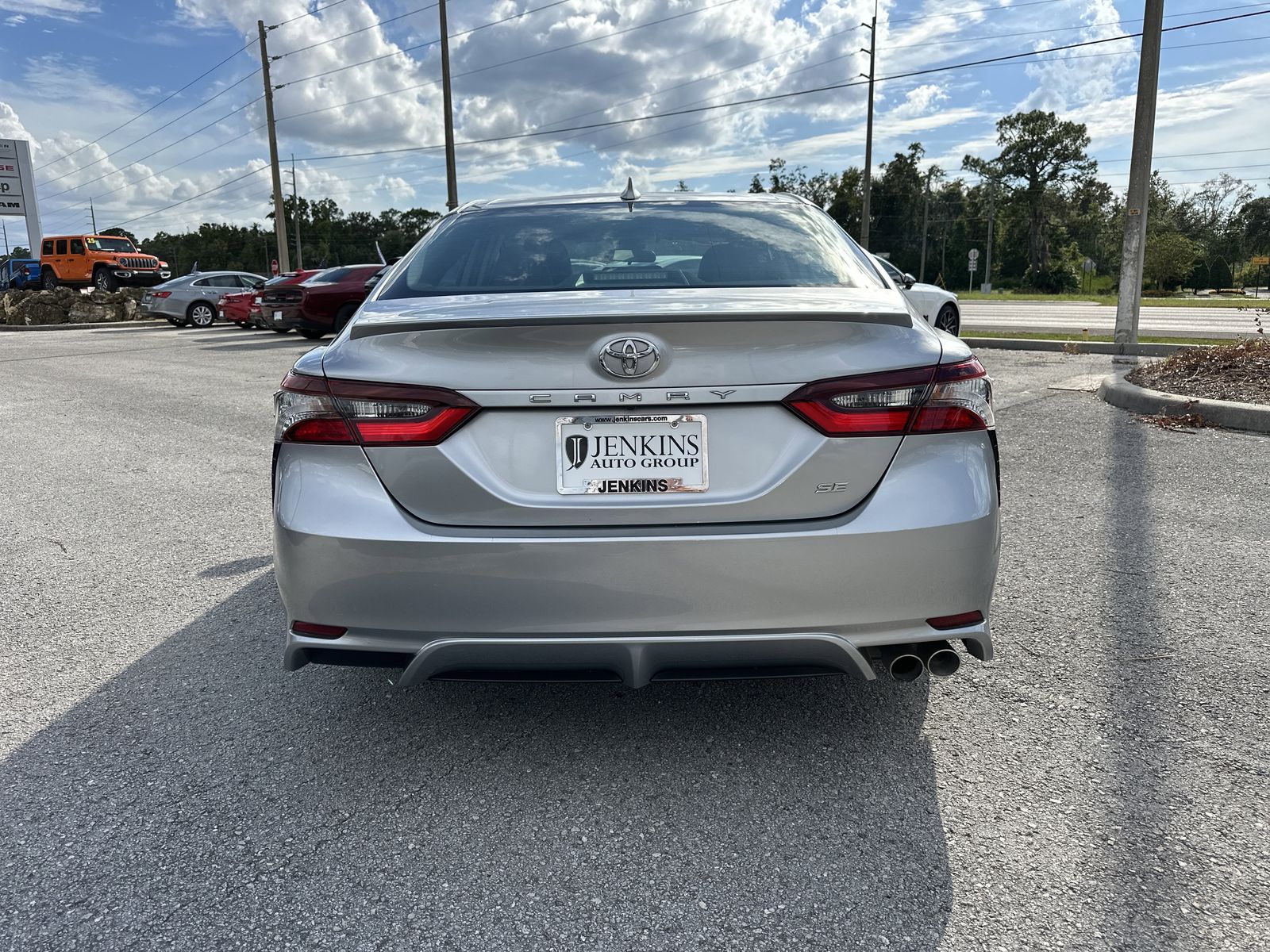 2023 Toyota Camry SE photo 4