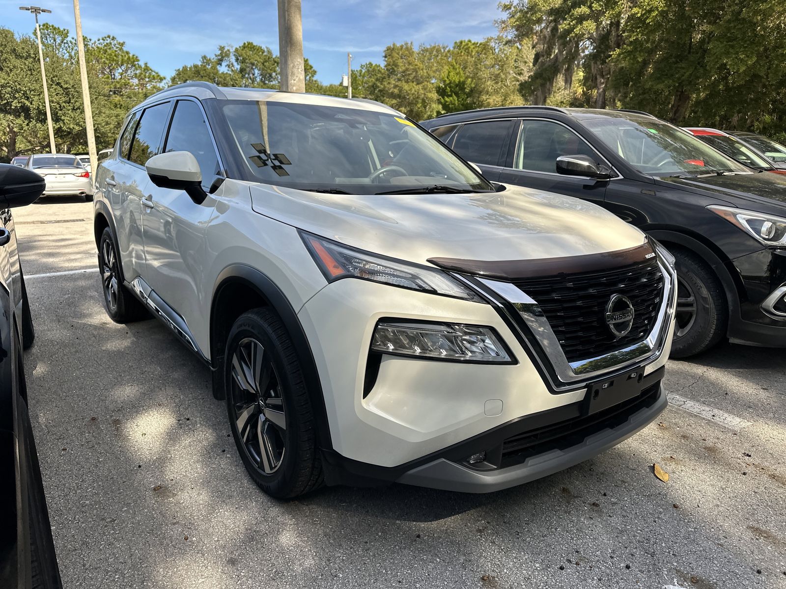 2021 Nissan Rogue SL photo 3