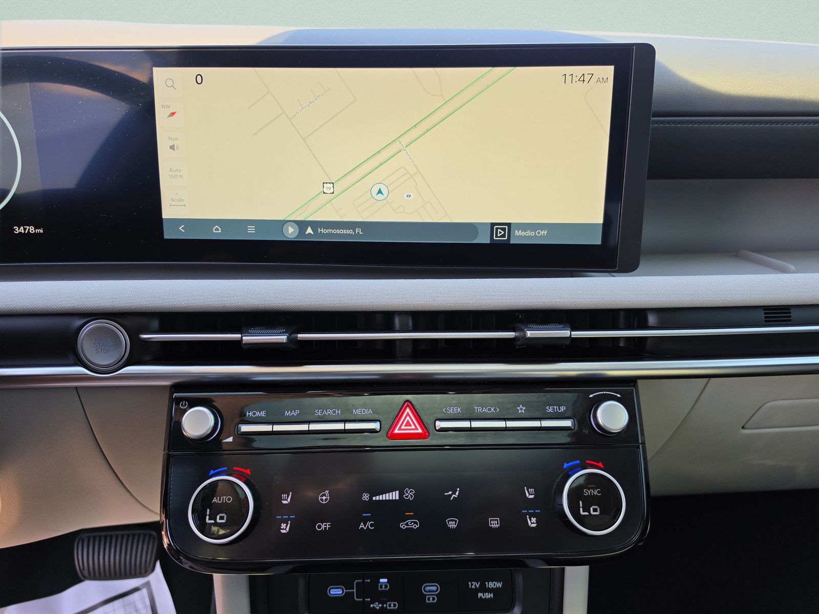2025 Hyundai Tucson Limited - Photo 25