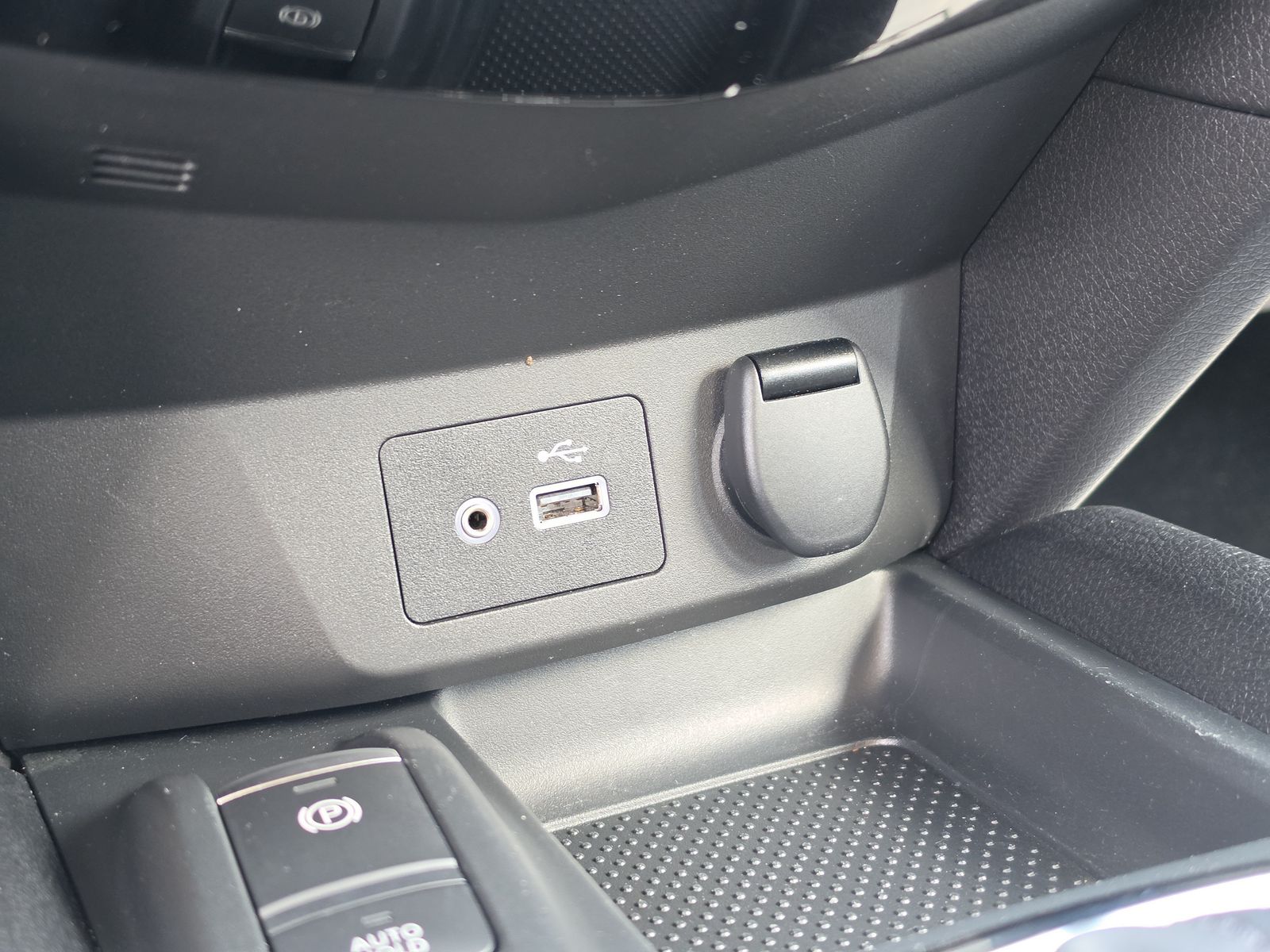 2022 Nissan Rogue Sport SV - Photo 25