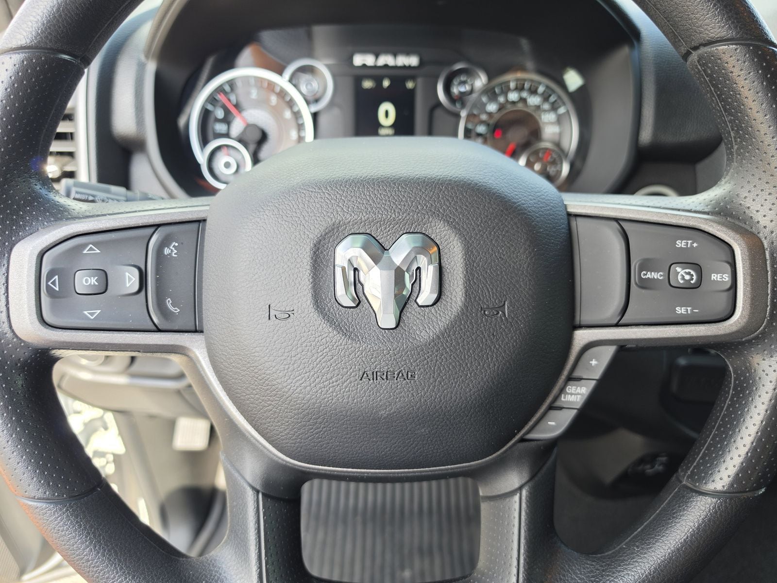 2024 RAM Ram 2500 Pickup Tradesman - Photo 17