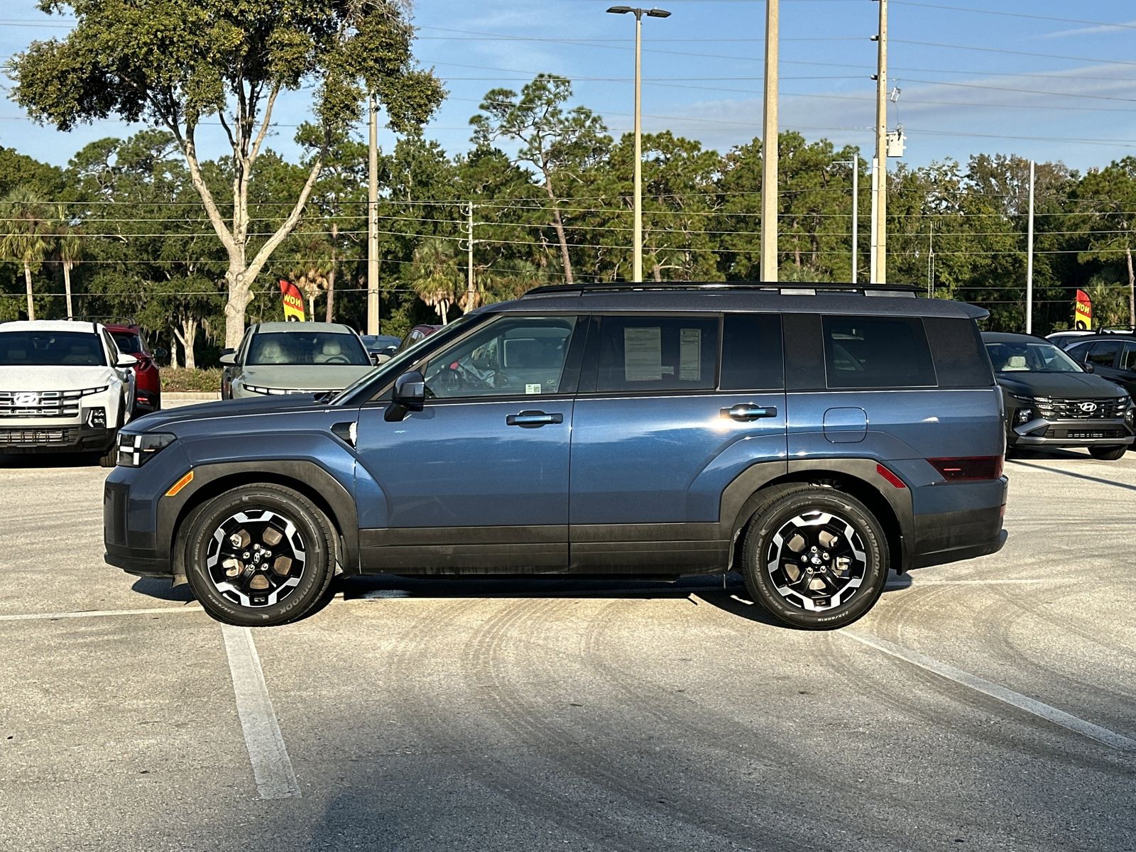 2025 Hyundai Santa Fe SEL photo 3