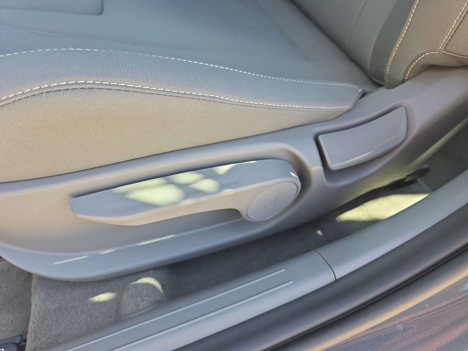 2026 Hyundai Elantra SEL - Photo 17
