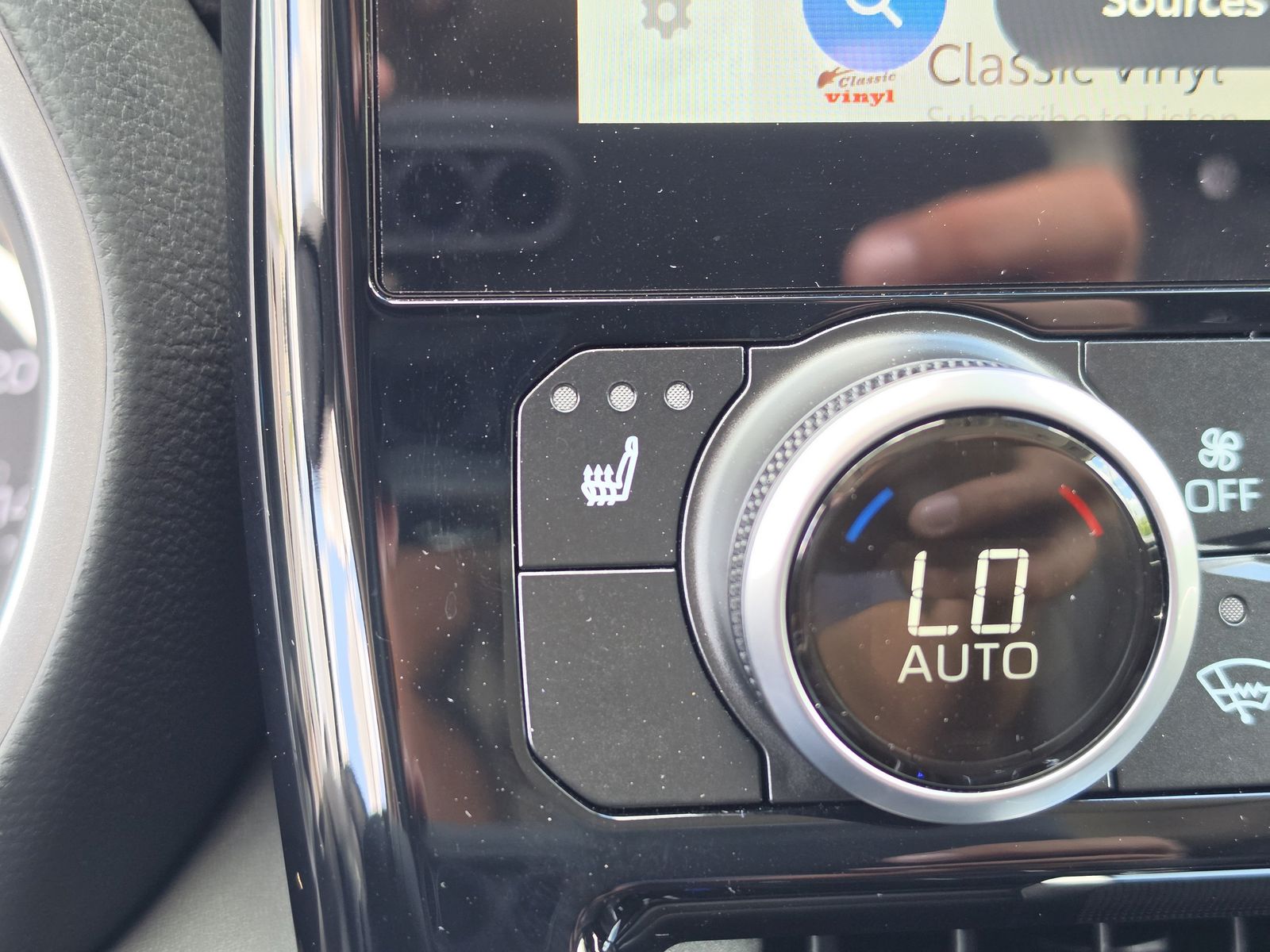 2025 Toyota Highlander XLE Nightshade - Photo 29