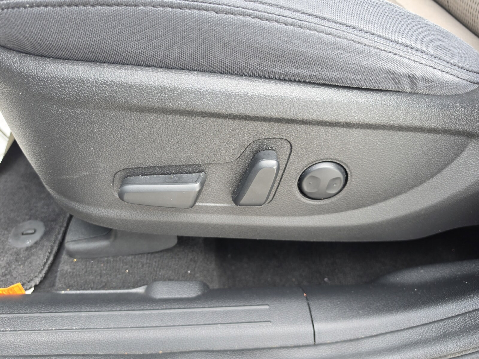 2022 Hyundai Santa Fe SEL - Photo 23