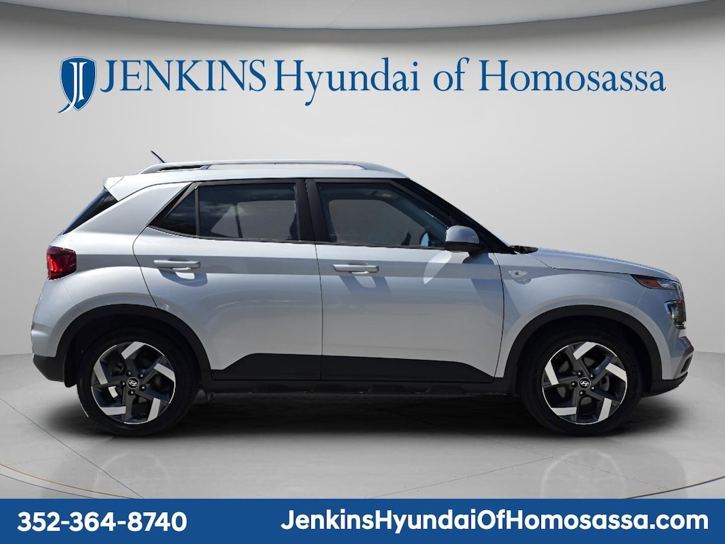 Used 2023 Hyundai Venue SEL SUV
