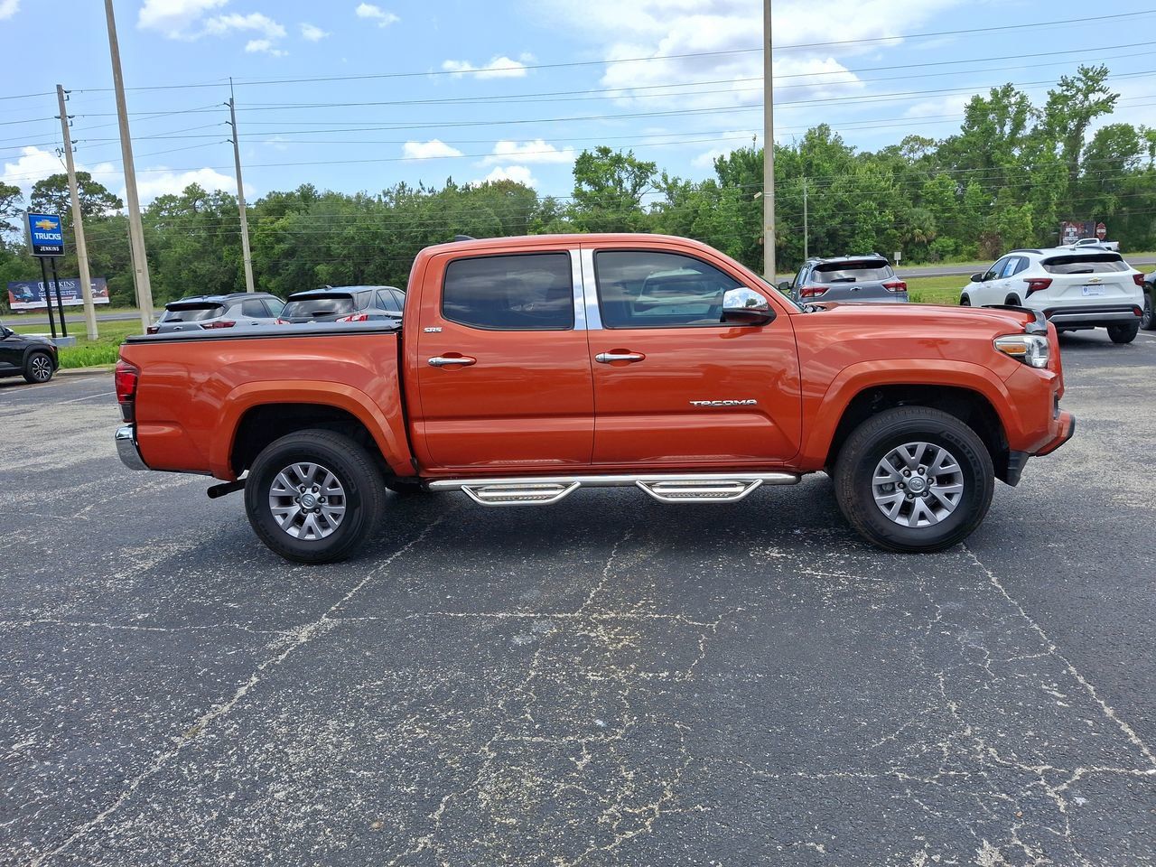 2018 Toyota Tacoma V6 photo 3