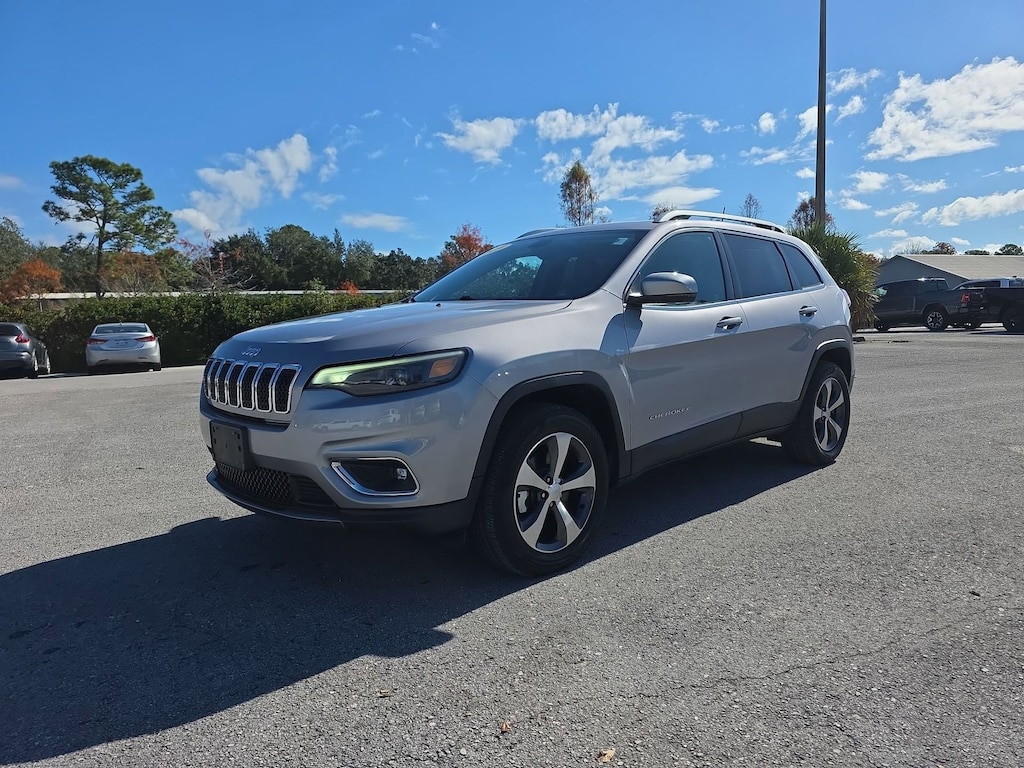 Used 2019 Jeep Cherokee Limited 4x4 SUV