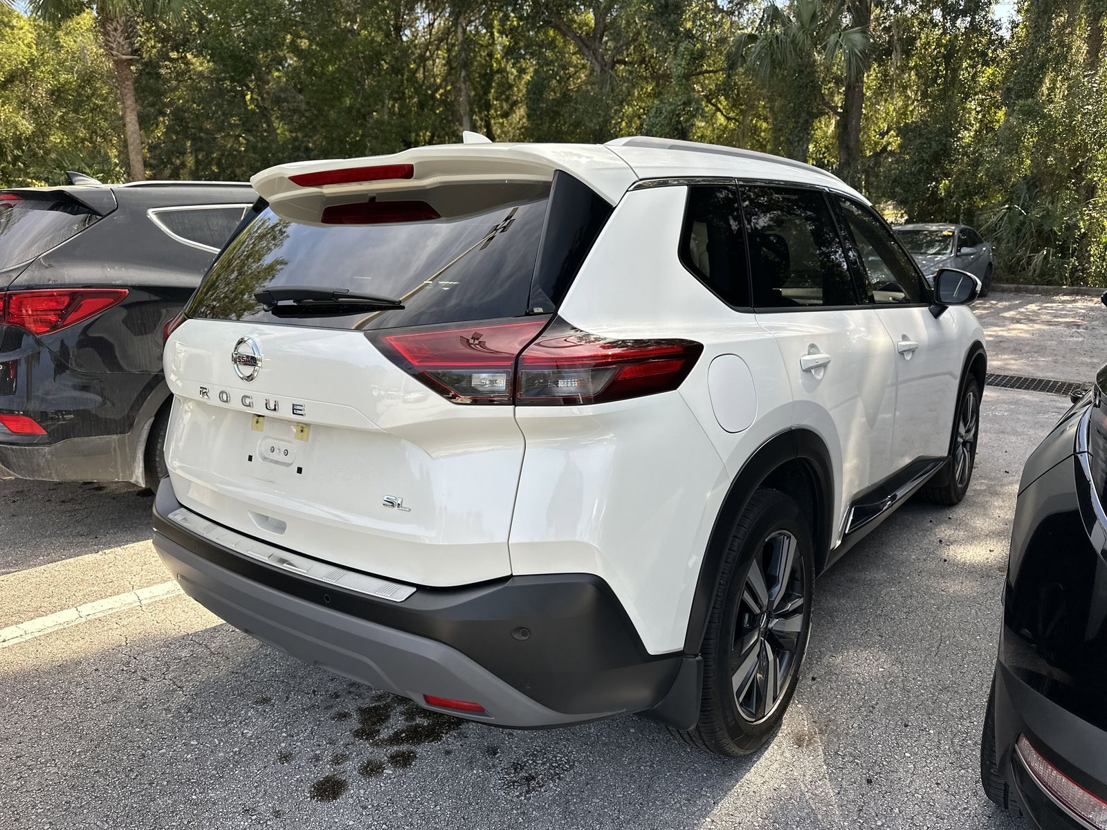 2021 Nissan Rogue SL photo 2