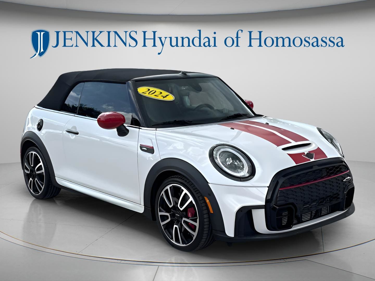 2024 MINI Convertible John Cooper Works's photo