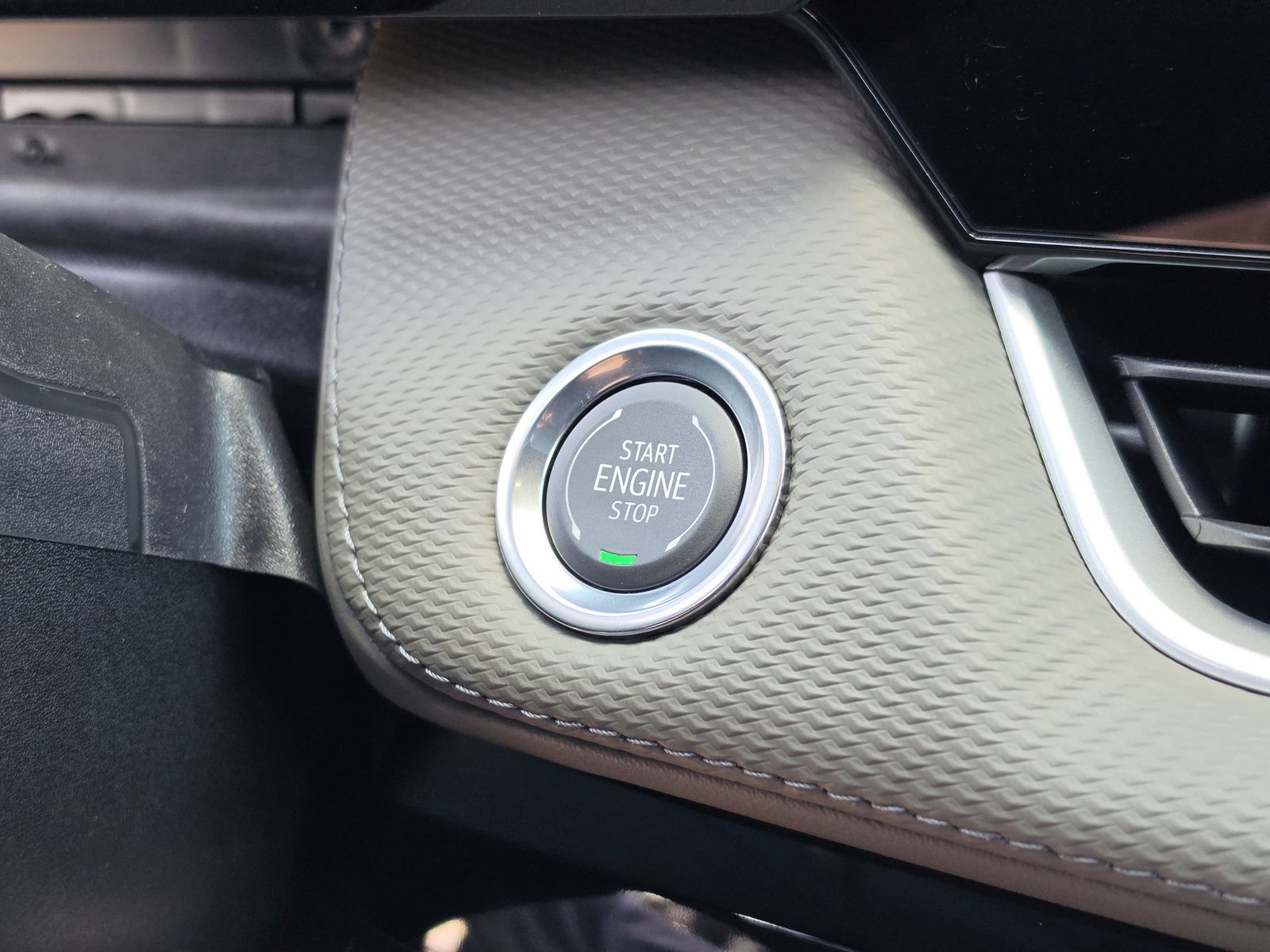 2026 Chevrolet Equinox LT - Photo 36