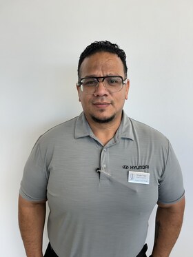 Staff member Sergio Vega from ID_8b765b