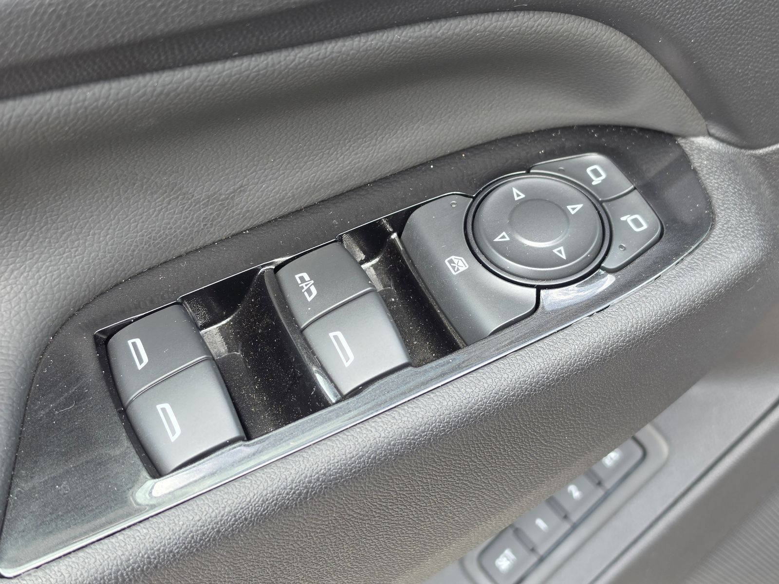 2024 Chevrolet Equinox Premier - Photo 20
