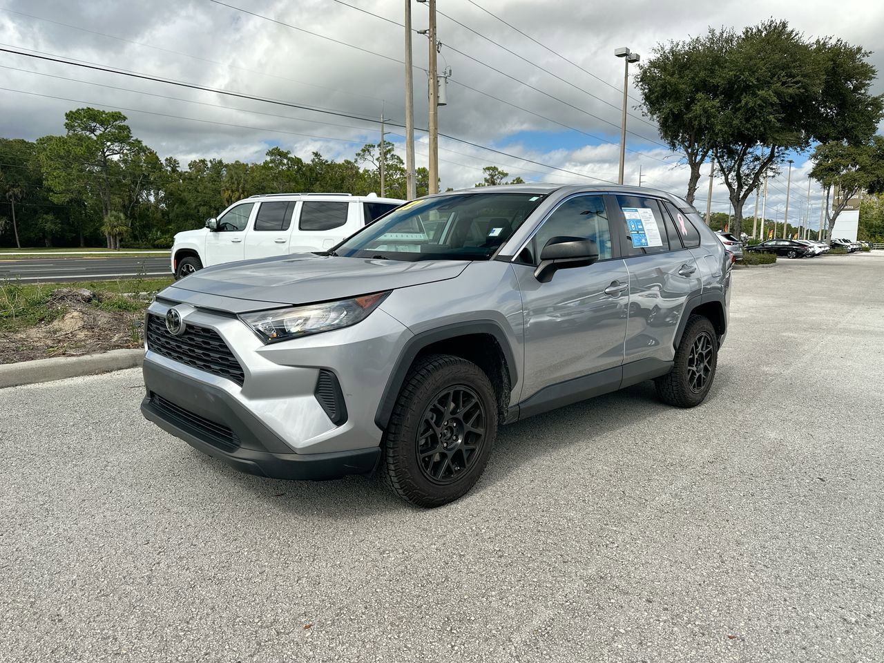 2022 Toyota RAV4 LE
