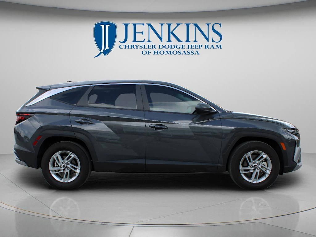 Certified 2025 Hyundai Tucson SE SUV