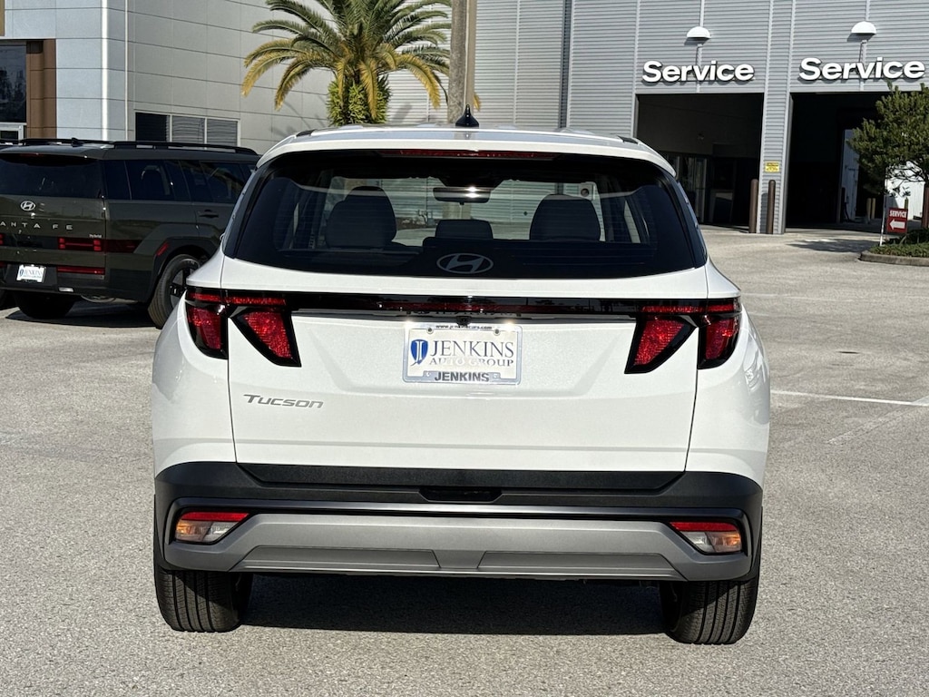 New 2026 Hyundai Tucson SE SUV