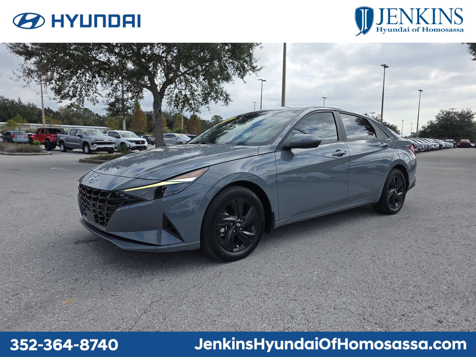 2022 Hyundai Elantra SEL's photo