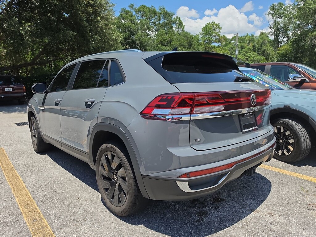 Used 2024 Volkswagen Atlas Cross Sport 2.0T SE w/Technology SUV