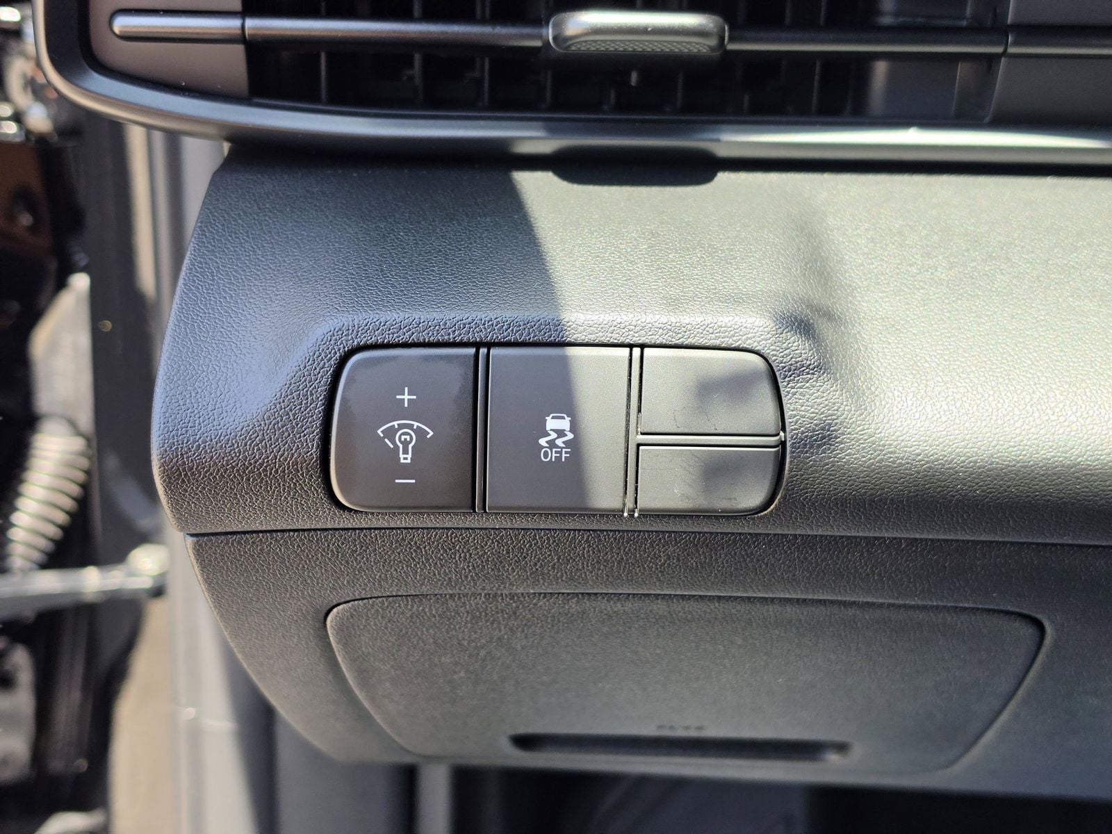 2025 Hyundai Elantra SEL - Photo 27
