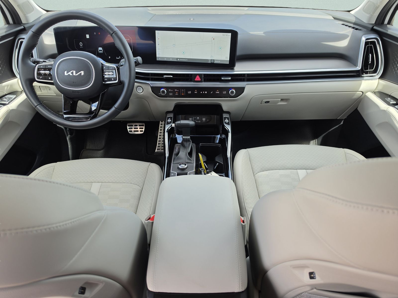 2025 Kia Sorento SX - Photo 18
