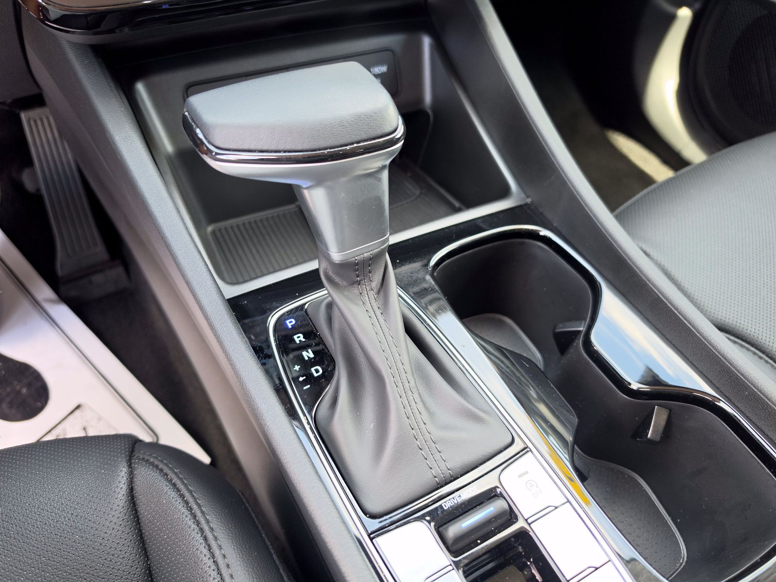 2025 Hyundai Tucson SEL Convenience - Photo 32