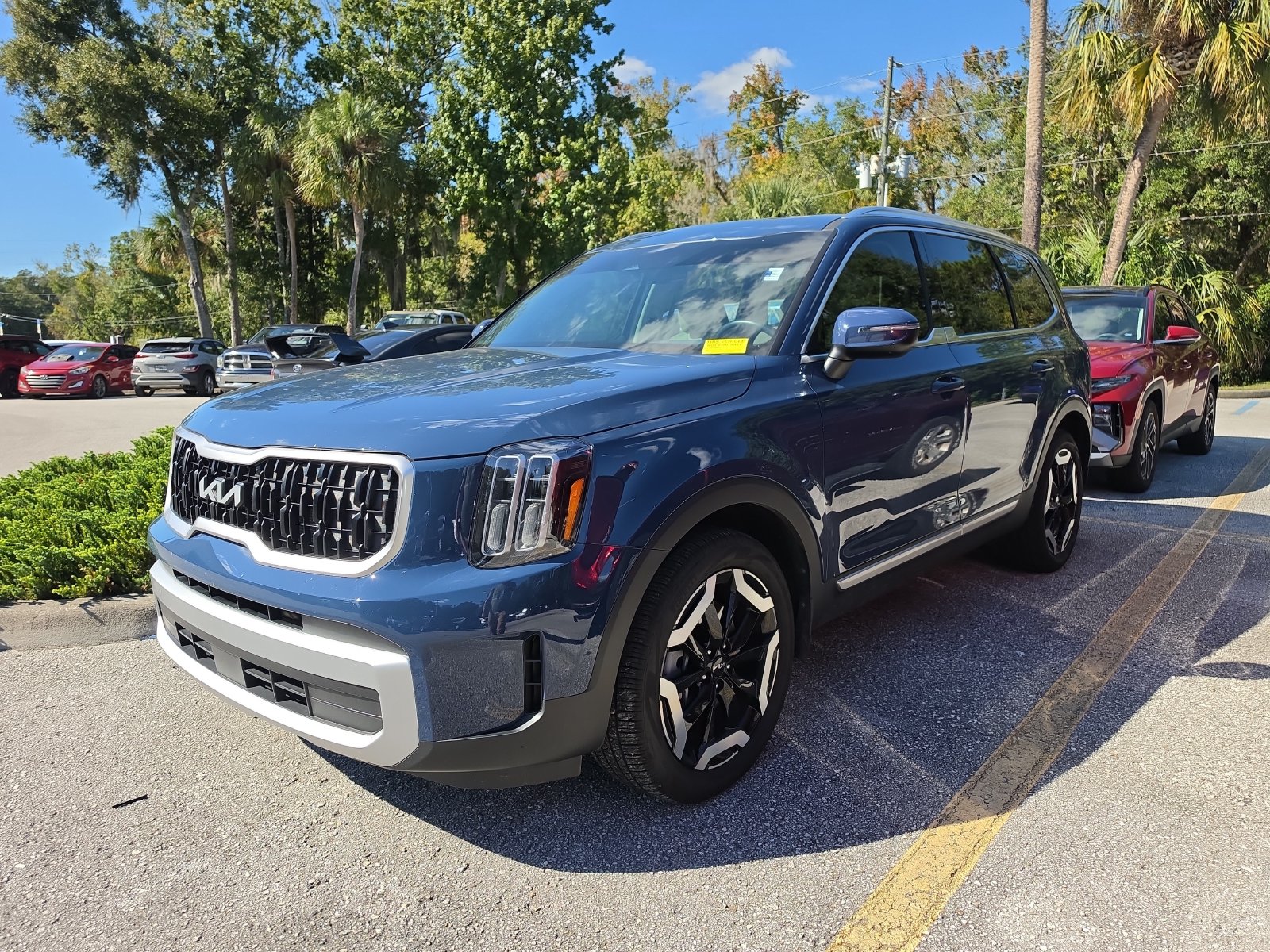 2025 Kia Telluride EX - Photo 7