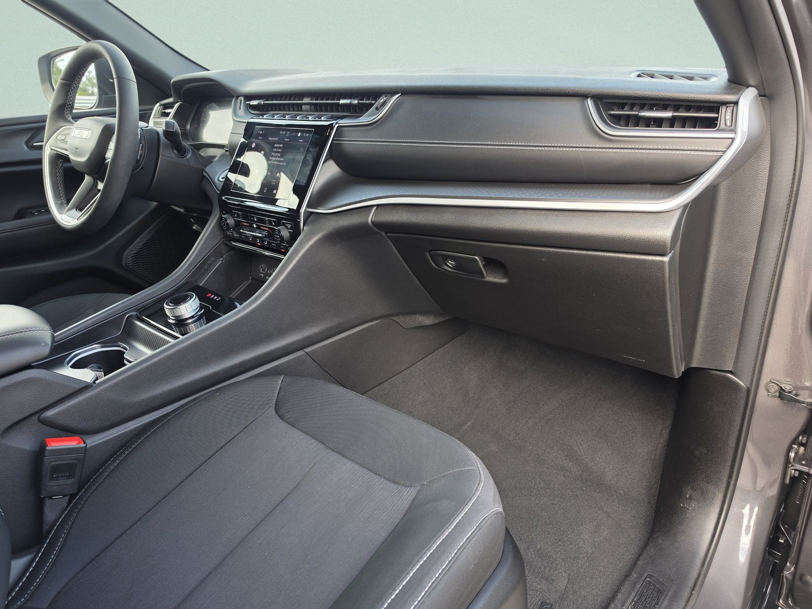 2024 Jeep Grand Cherokee Laredo - Photo 18