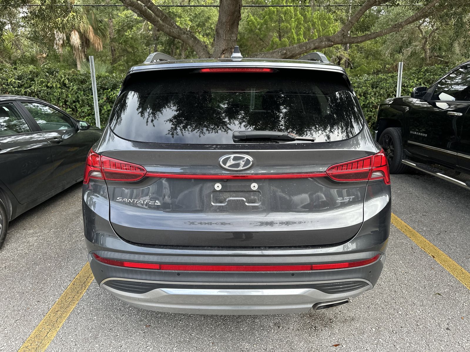 2021 Hyundai Santa Fe Limited photo 3