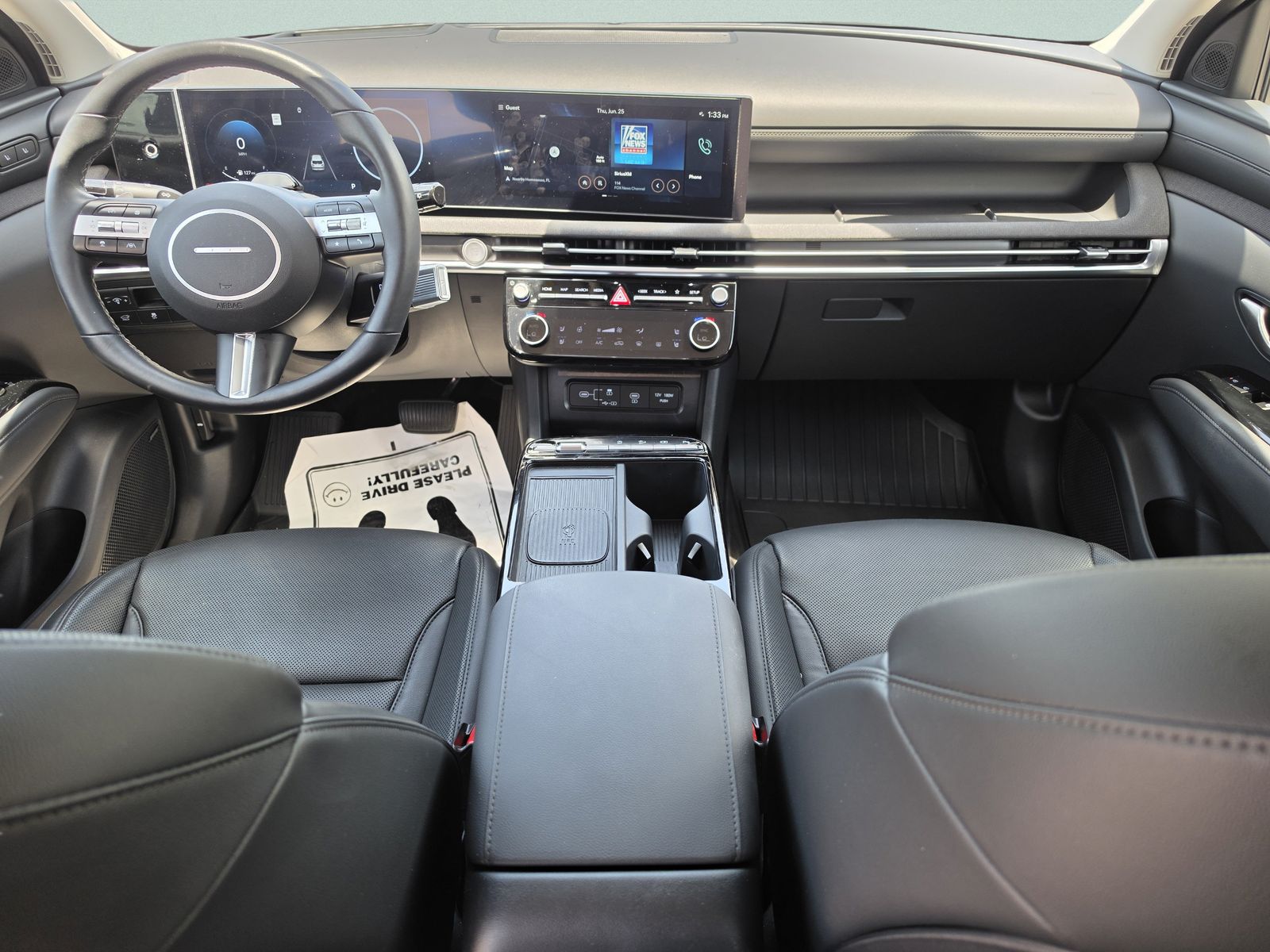2025 Hyundai Tucson Limited - Photo 16