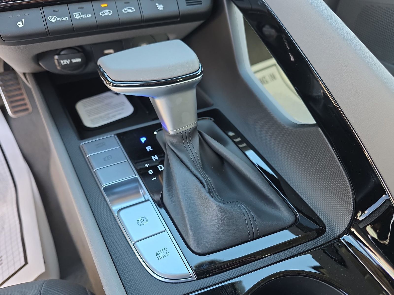 2026 Hyundai Elantra SEL - Photo 23