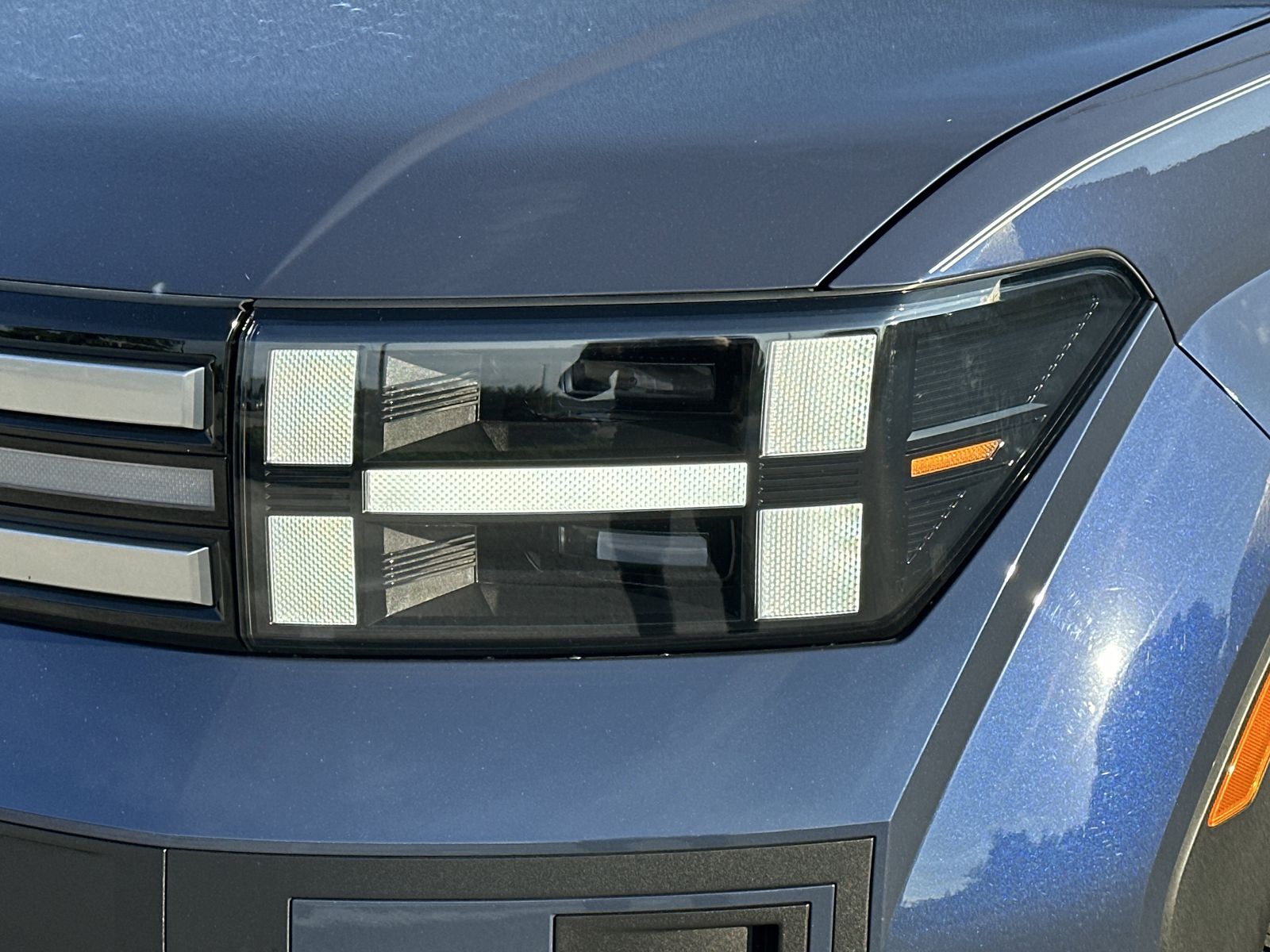 2025 Hyundai Santa Fe SEL photo 4