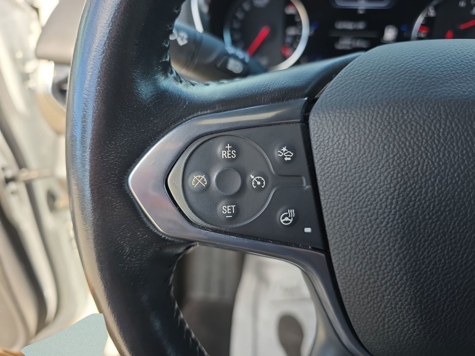 2022 Chevrolet Traverse Premier - Photo 13