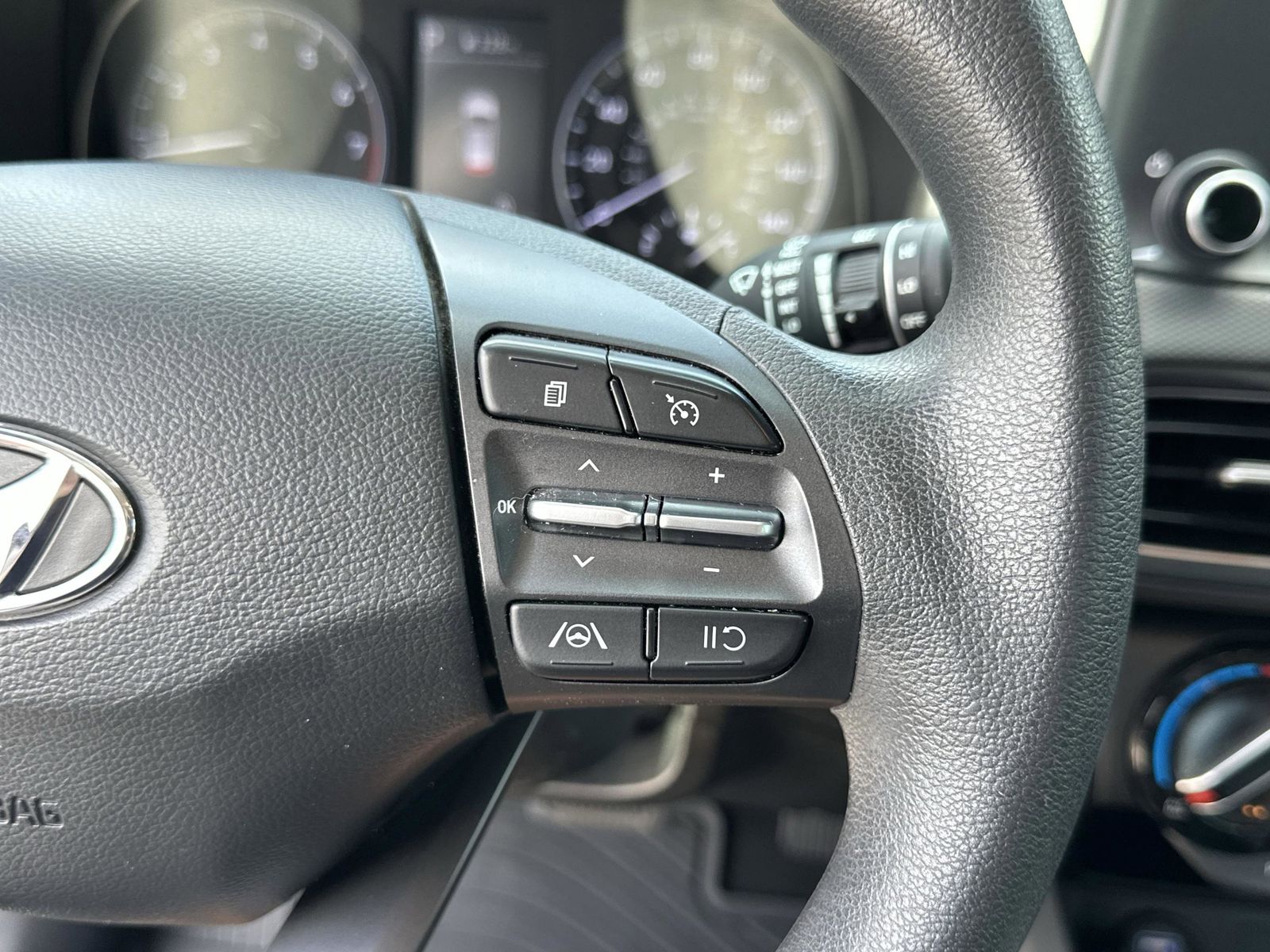 2023 Hyundai Kona SEL - Photo 24