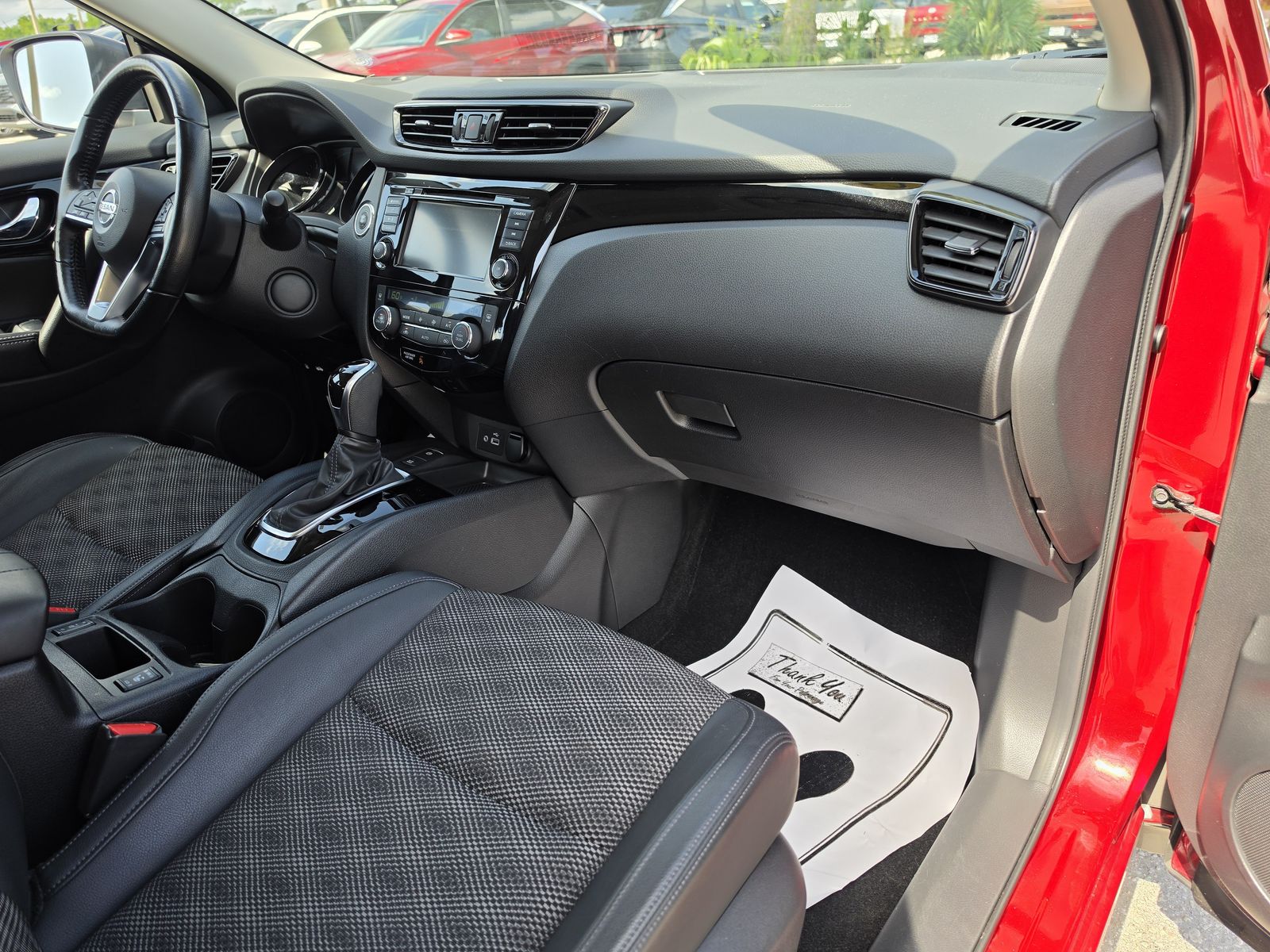 2022 Nissan Rogue Sport SV - Photo 18